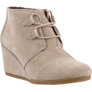 NWT TOMS Kala Wedge Bootie